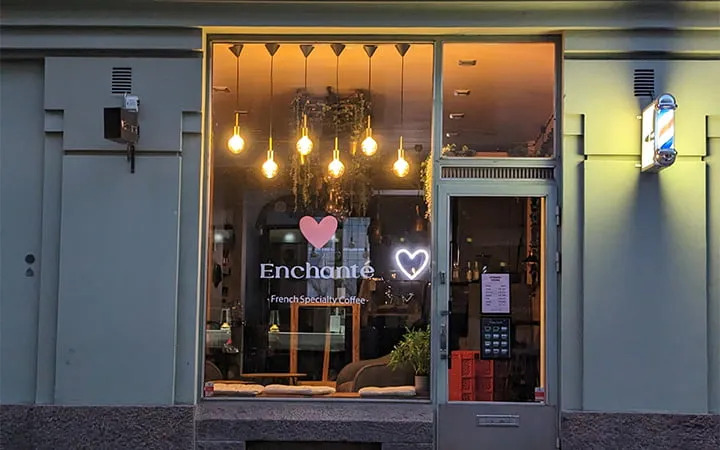 Enchanté Cafe